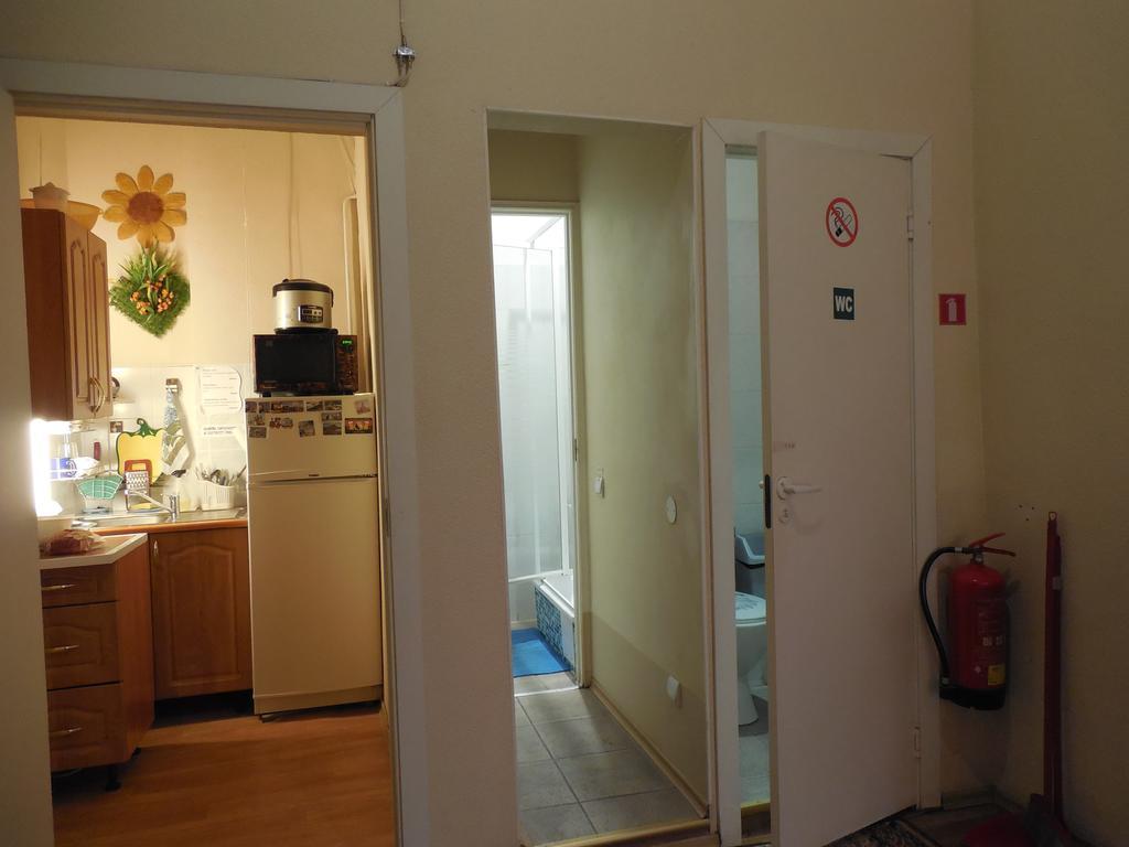 Elizabeth'S Yh Rooms Riga Exteriör bild