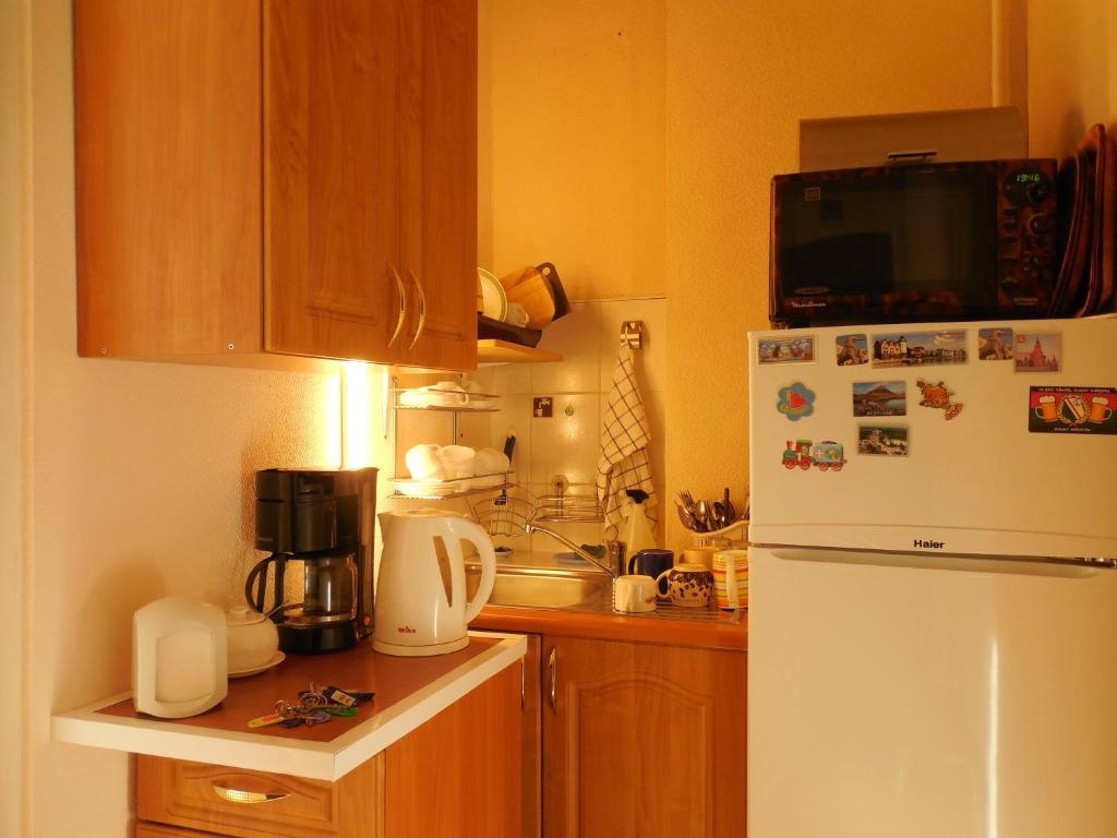 Elizabeth'S Yh Rooms Riga Rum bild