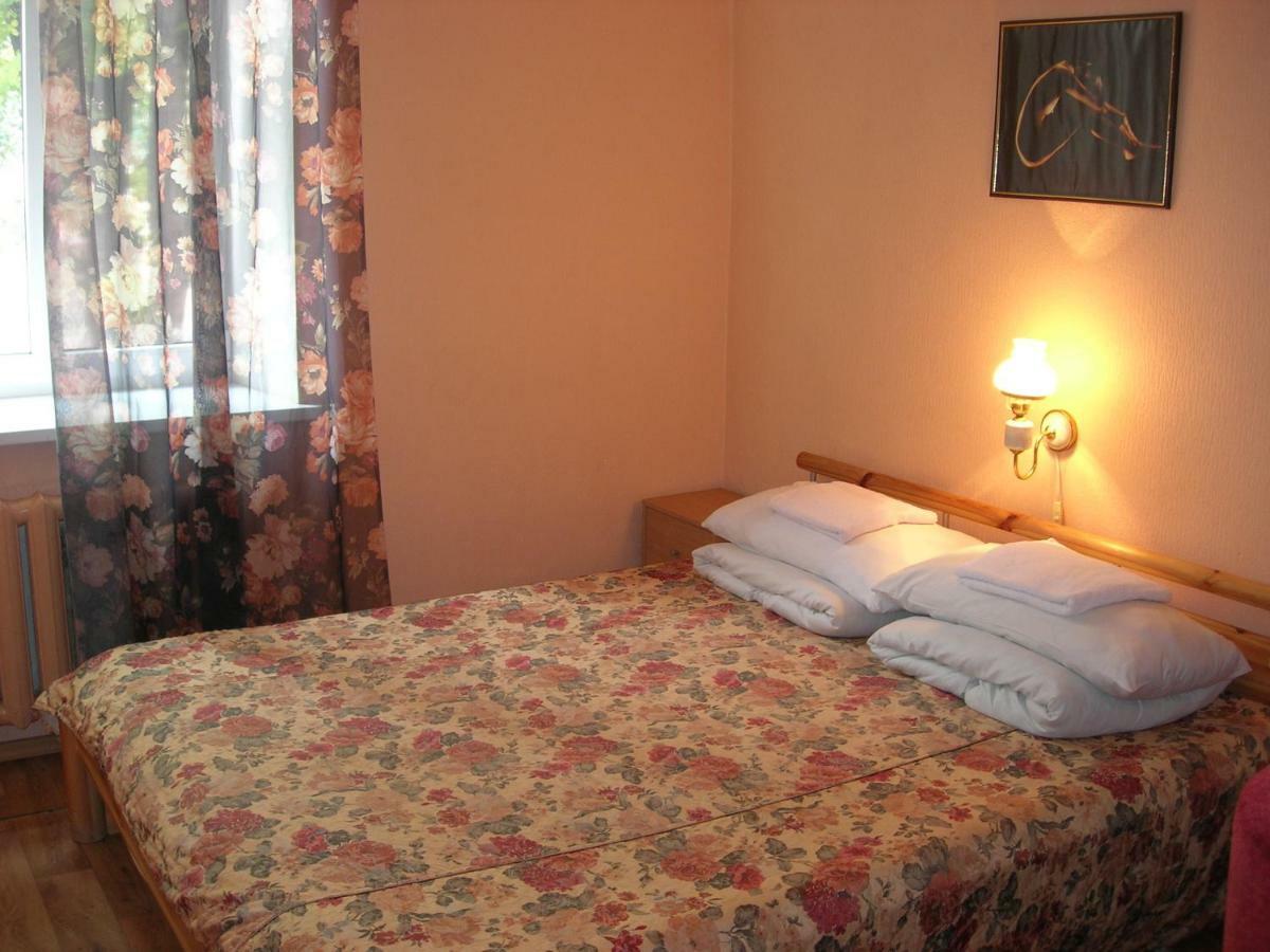 Elizabeth'S Yh Rooms Riga Exteriör bild