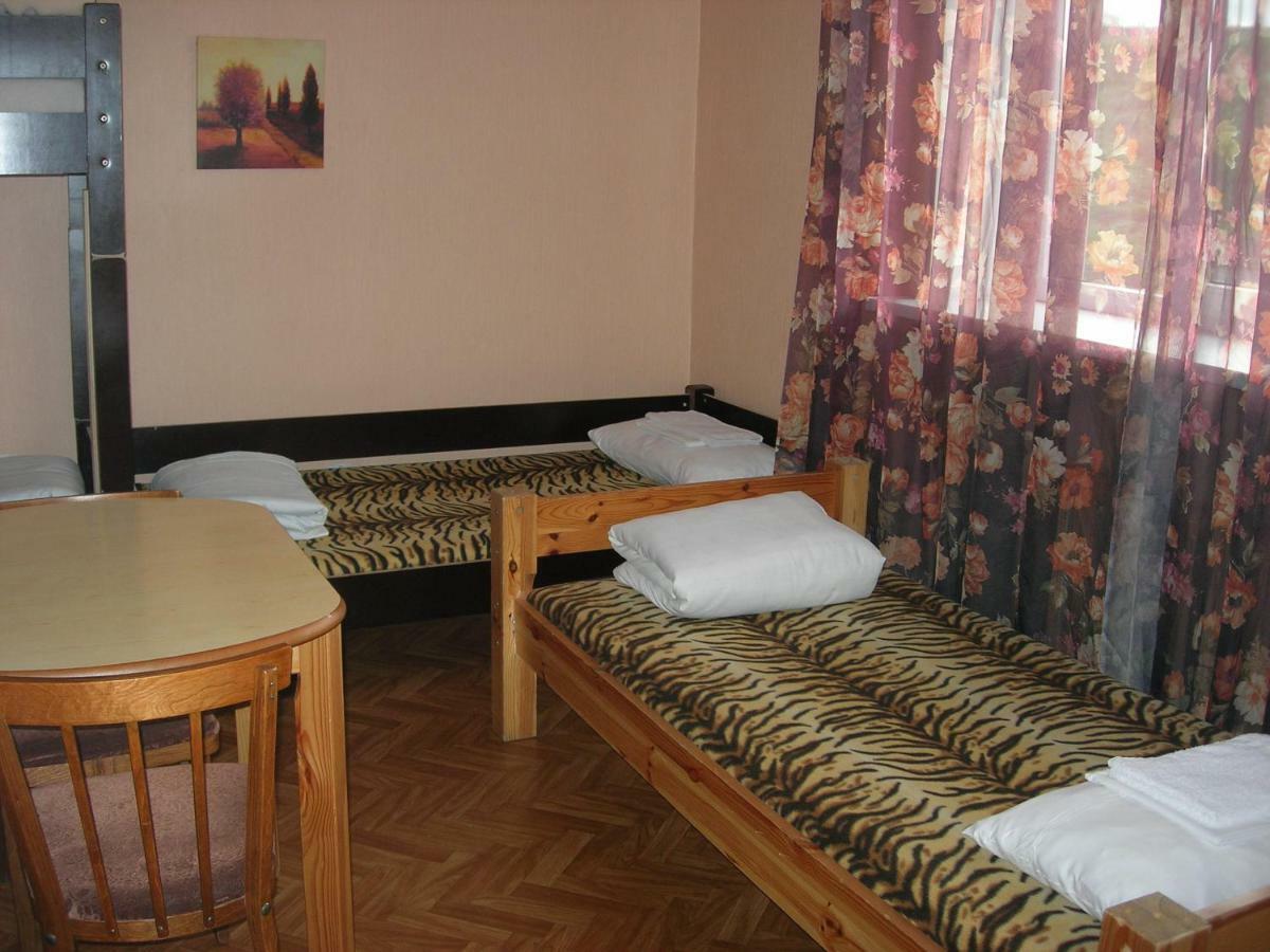 Elizabeth'S Yh Rooms Riga Exteriör bild