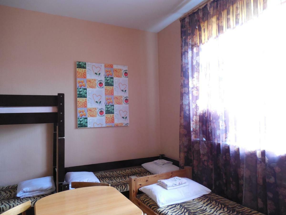 Elizabeth'S Yh Rooms Riga Exteriör bild
